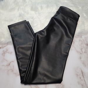 NEW FAUX LEATHER LEGGINGS BLACK SIZE M